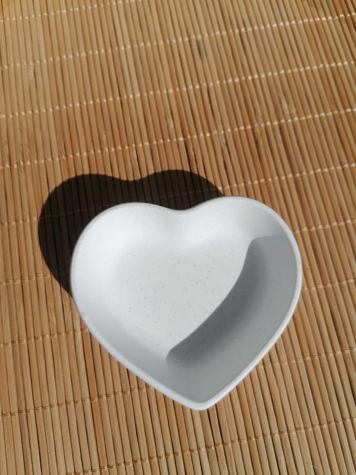 Herzschale weiß mit Glitzer
